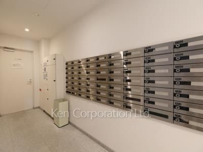  Mail/Delivery box