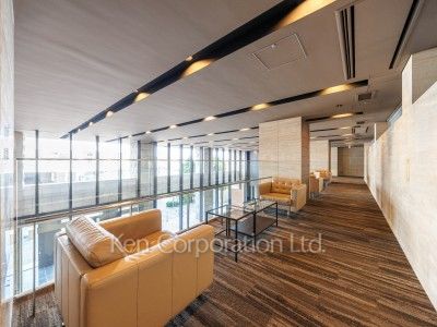 Sky View Lounge