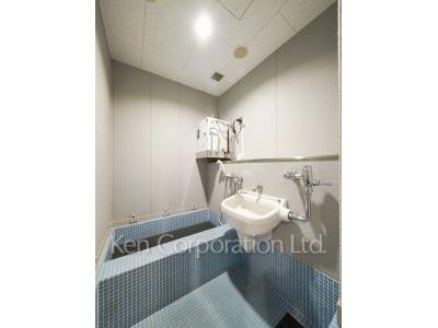 Pet care facility