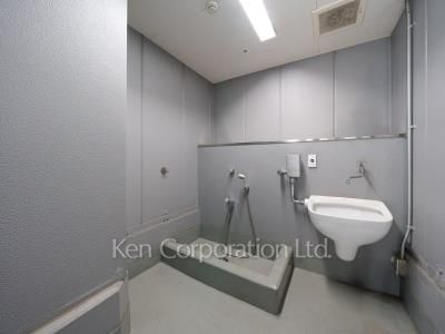 Pet care facility