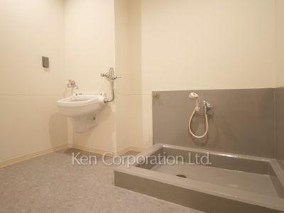 Pet care facility