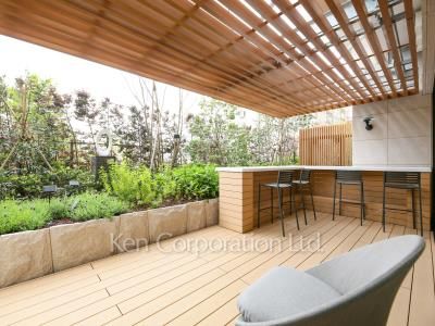 Garden Lounge