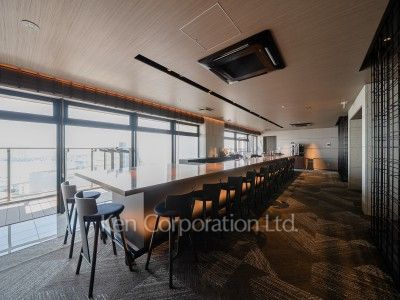 Crown Lounge
