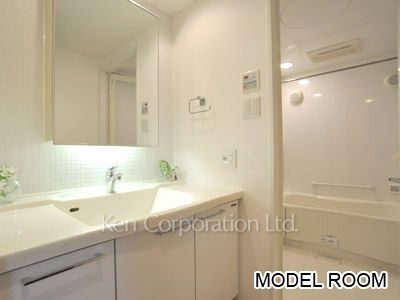 Powder Room ※Photo of the same layout on 6 floor. Decoration and fixture may differ.
