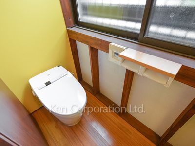 Lavatory