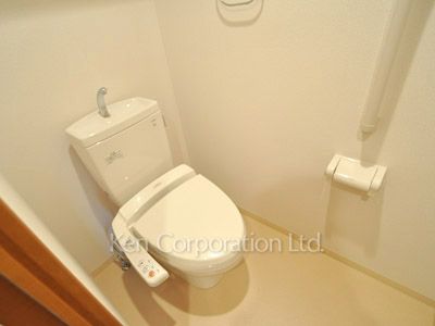 Lavatory ※Photo of the same layout on 13 floor. Decoration and fixture may differ.