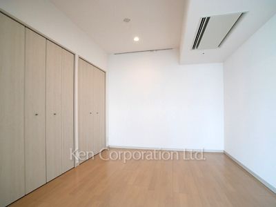 Bedroom ※Photo of the same layout on 19 floor. Decoration and fixture may differ.