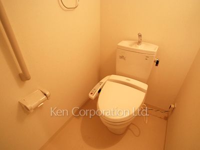 Lavatory ※Photo of the same layout on 19 floor. Decoration and fixture may differ.