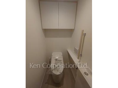 Lavatory ※Photo of the same layout on 3 floor. Decoration and fixture may differ.