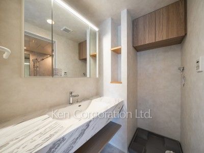 Powder Room