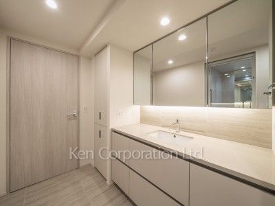 ※Photo of the same layout on 10 floor. Decoration and fixture may