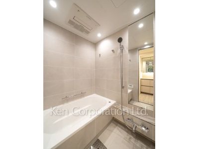 ※Photo of the same layout on 10 floor. Decoration and fixture may