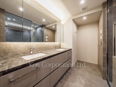 Powder Room