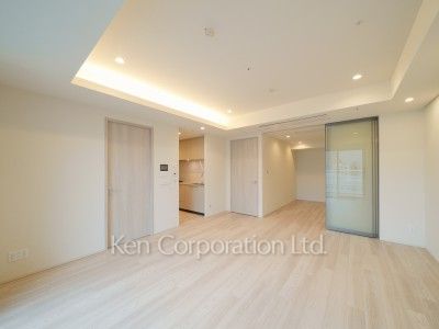 Living-Dining ※Photo of the same layout on 10 floor. Decoration and fixture may differ.