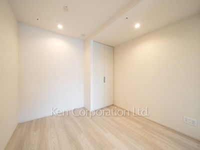 Bedroom ※Photo of the same layout on 10 floor. Decoration and fixture may differ.