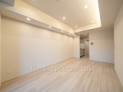 Living-Dining ※Photo of the same layout on 10 floor. Decoration and fixture may differ.