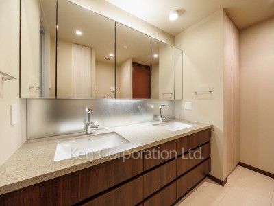 Powder Room
