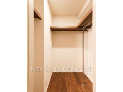 Walk-In Closet ※Photo of the same layout on 6 floor. Decoration and fixture may differ.