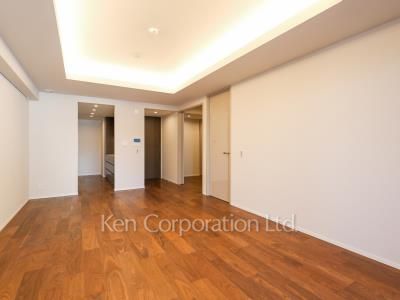 Living-Dining ※Photo of the same layout on 6 floor. Decoration and fixture may differ.