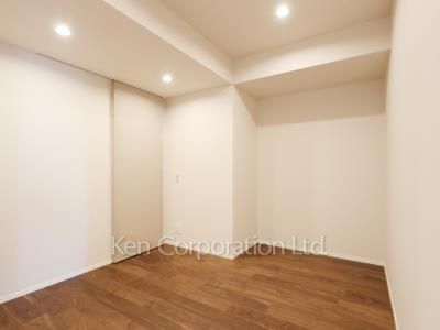 Bedroom ※Photo of the same layout on 6 floor. Decoration and fixture may differ.