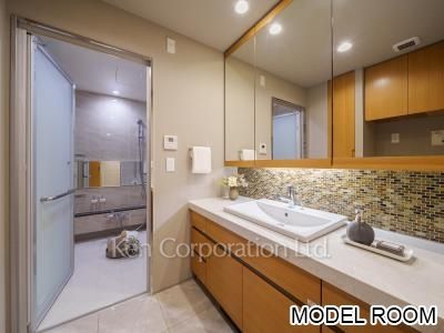 Powder Room ※Staged Unit