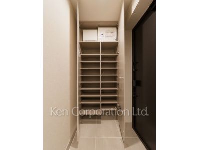 Shoes Closet