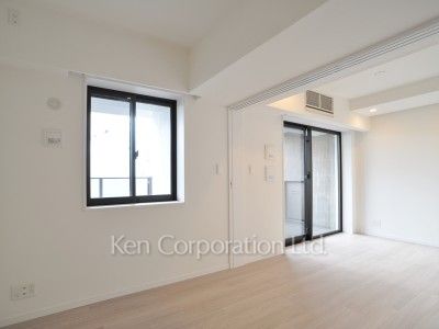 *Photo of similar layout