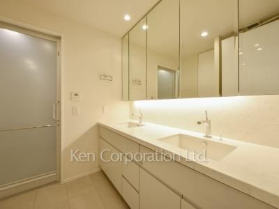 Powder Room