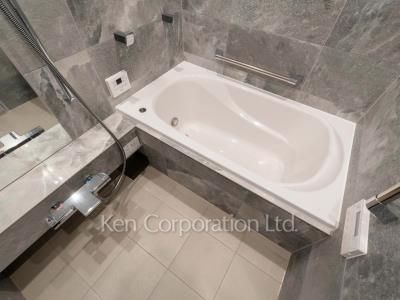 Bath ※Photo of the same layout on 2 floor. Decoration and fixture may differ.