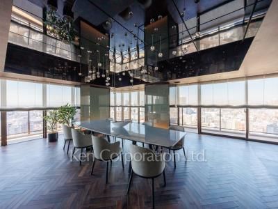 Sky Lounge